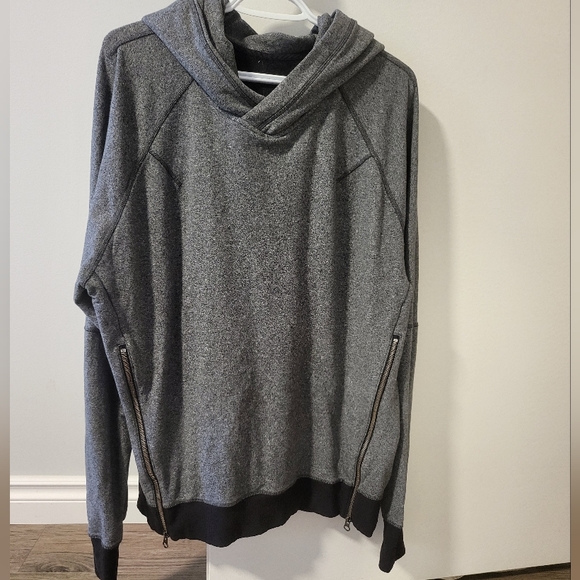 Lululemon pull over jacket - Picture 1 of 3